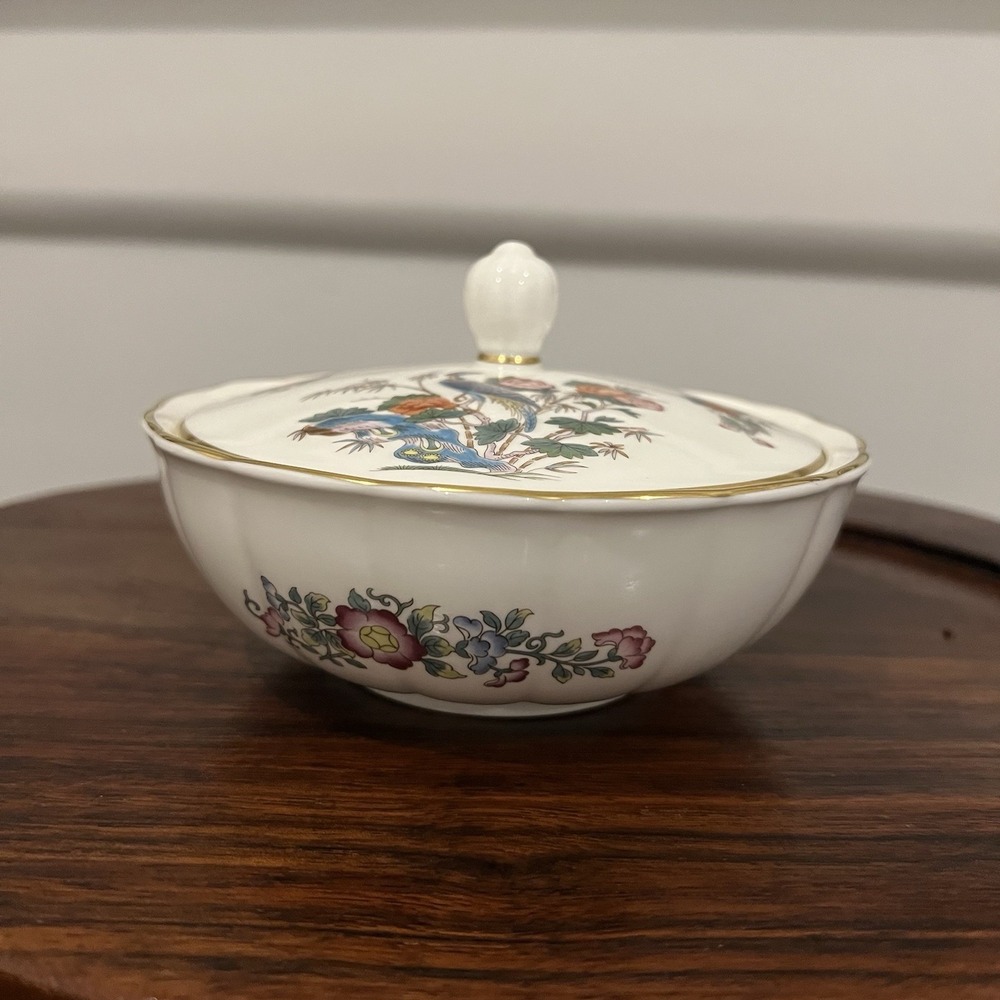 Wedgwood England Kutani Crane  Candy Box Covered Bowl Small With Lid 5.1/2"